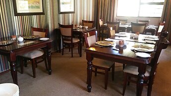 Lourie Lodge