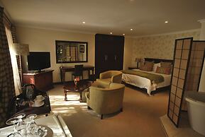 Lourie Lodge