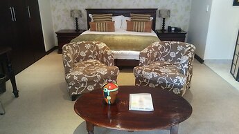 Lourie Lodge