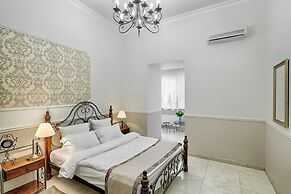 Theatre Boutique Aparthotel