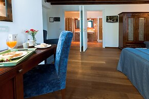 La Plumeria Hotel