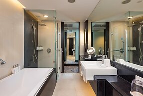 Radisson Suites Bangkok Sukhumvit