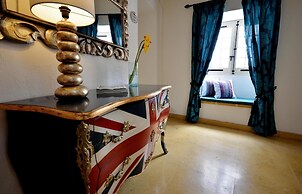 Chapel 5 Suites