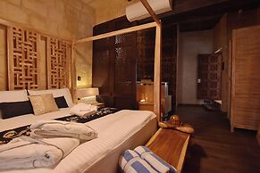 Chapel 5 Suites