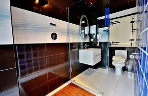 Chapel 5 Suites