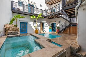 Chapel 5 Suites