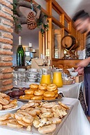 Hotel Al Andalus