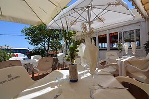 Hotel Al Andalus