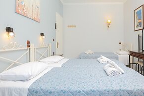 Marina Apartments