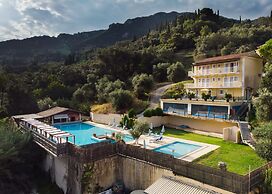 Marina Apartments