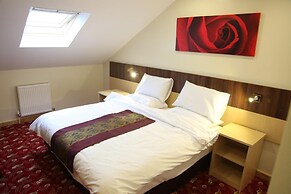 The Cambridge Hotel
