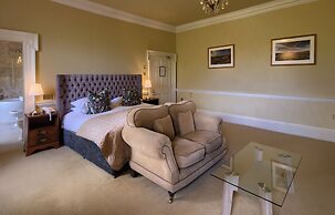 Peterstone Court