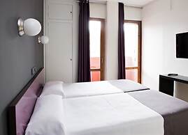Hostal Joaquín Costa Un Punto Chic