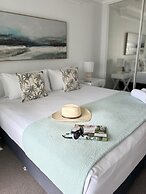Crest Apartments