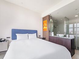 CHECK inn Taipei Xinyi
