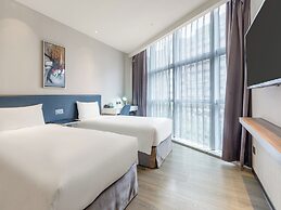 CHECK inn Taipei Xinyi