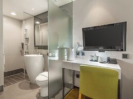 CHECK inn Taipei Xinyi