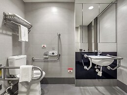 CHECK inn Taipei Xinyi