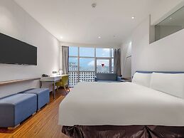 CHECK inn Taipei Xinyi