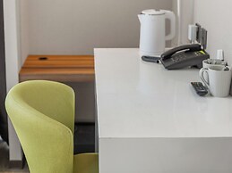 CHECK inn Taipei Xinyi