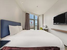 CHECK inn Taipei Xinyi