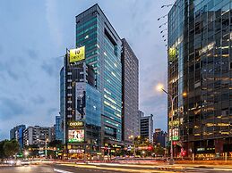 CHECK inn Taipei Xinyi