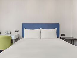 CHECK inn Taipei Xinyi
