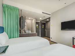 CHECK inn Taipei Xinyi