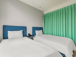 CHECK inn Taipei Xinyi