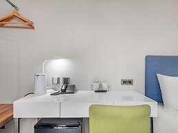 CHECK inn Taipei Xinyi