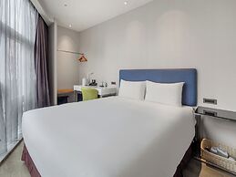 CHECK inn Taipei Xinyi