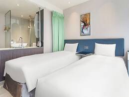 CHECK inn Taipei Xinyi
