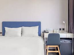 CHECK inn Taipei Xinyi