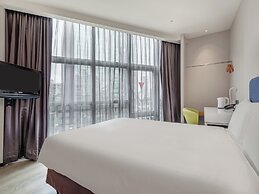 CHECK inn Taipei Xinyi