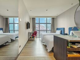 CHECK inn Taipei Xinyi