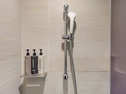 CHECK inn Taipei Xinyi