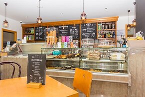 Mareta Beach Boutique Bed & Breakfast