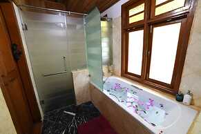 Thazin Garden Hotel
