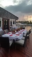 Tamarind Reef Resort Spa & Marina