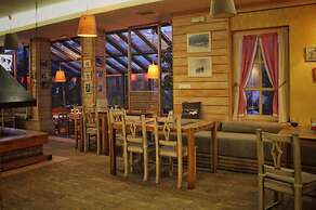 Hotel Snjezna Kuca