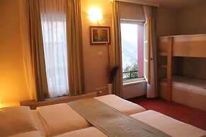 Hotel Snjezna Kuca