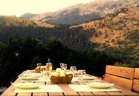 Hotel Snjezna Kuca