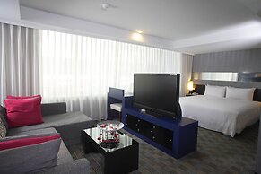 Hotel B