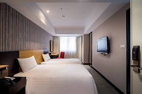Hotel B
