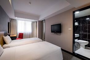 Hotel B