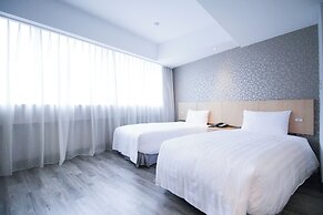 Hotel B