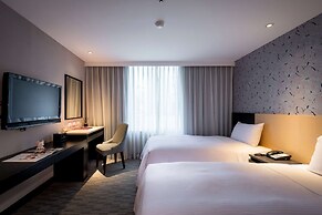 Hotel B