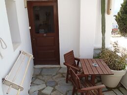 Studios and Suites Rania