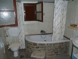 Studios and Suites Rania