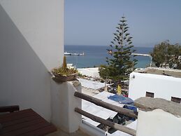 Studios and Suites Rania